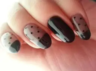 ネイル ゲン レイカのネイルデザイン