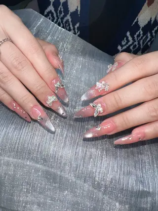 ネイル Lee Nailsのネイルデザイン