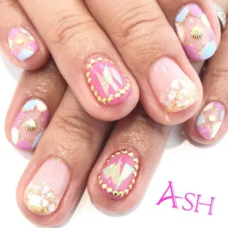 ネイル 🩵NORIKO 上品ネイルが得意🩵のネイルデザイン