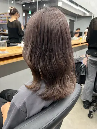 ミディアム 亀田 泰生のヘアスタイル