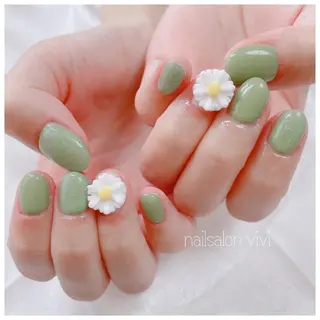 ネイル ＶＩＶＩ nailsalonのネイルデザイン