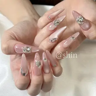 ネイル Queen‘s シシのネイルデザイン