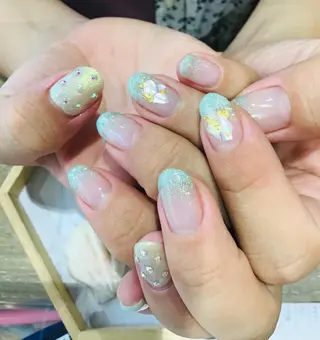 ネイル Nest 平出のネイルデザイン