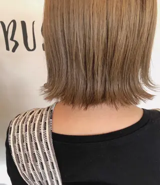 ショート カラー エターナル所属・髪質改善特化 谷口祐綺のヘアスタイル