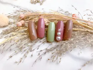 ネイル ネイルサロン&スクール GINA所属・藏野 優花のネイルデザイン