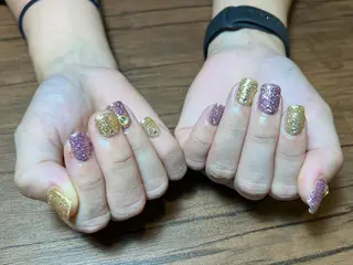 ネイル HENRIETTA NAILSALONのネイルデザイン