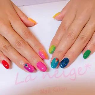 ネイル La neige* yuki 🥯🍑のネイルデザイン