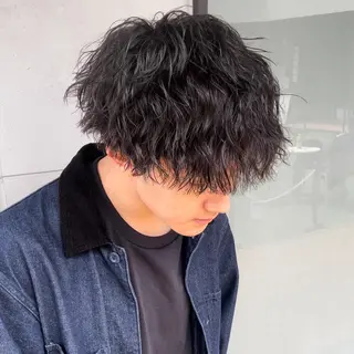 ショート パーマ メンズ メンズヘア特化 崎田 成人のヘアスタイル