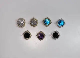 ネイル VIERU 🌈🎀💖のネイルデザイン