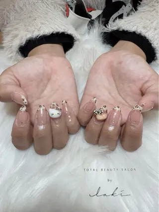 ネイル bylaki🌈 RENAのネイルデザイン