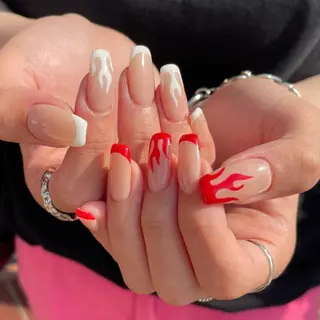 ネイル F. Lenaのネイルデザイン