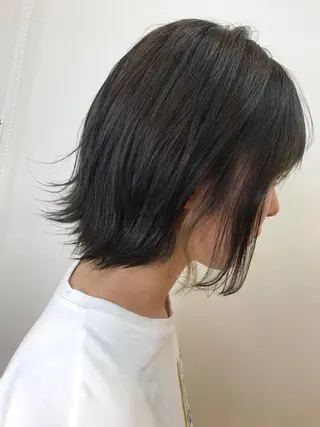 ショート カラー 湯浅 了一のヘアスタイル