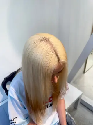 ロング カラー 透明感カラー/ハイト ーン/メイク/umiのヘアスタイル