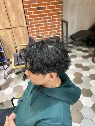 ショート パーマ メンズ 江﨑 翔のヘアスタイル
