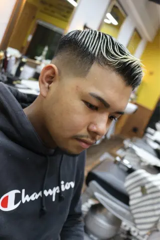 メンズ damdee tokyo hair lounge 新宿店所属・フェードカット/新宿 /石田直季のヘアスタイル