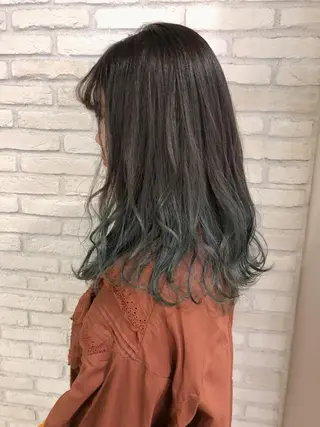 セミロング カラー HAUS 片山みほのヘアスタイル