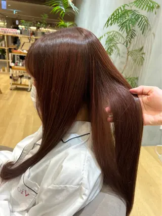 カラー 大野 芽依のヘアスタイル