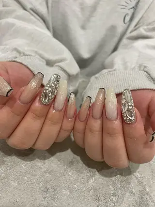 ネイル Raviliss ♡のネイルデザイン