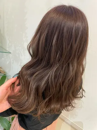 セミロング カラー 極艶透明感カラー🐰 髪質改善/出雲つぐみのヘアスタイル