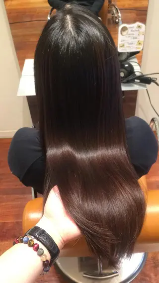 セミロング ロング パーマ Lyrae~リラエ~所属・上原 聡良(akira)のヘアスタイル