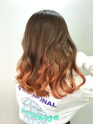 セミロング カラー 横山 奈央のヘアスタイル