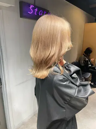 ミディアム カラー 🦋ハイトーンボブ ショート🦋トシキのヘアスタイル