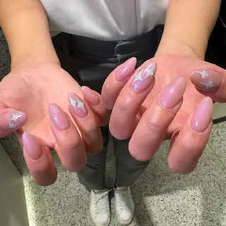 ネイル RIEKO🍒 ワンホン♡推しネイルのネイルデザイン