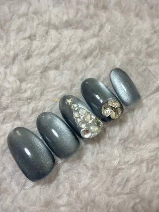 ネイル ゆうちゃんカット専門店所属・ゆうちゃんネイル フィルイン対応サロンのネイルデザイン