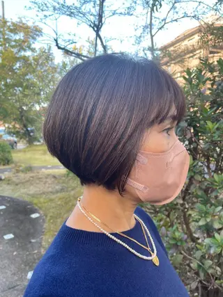 ショート カラー 土屋 桃佳のヘアスタイル