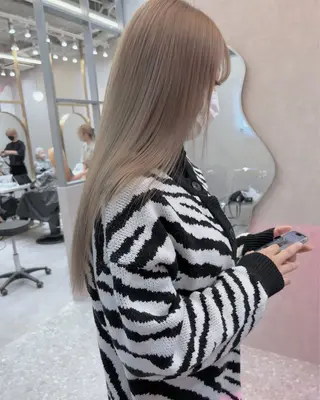 ロング ♡長崎雛良♡レイヤー /グレージュ/縮毛のヘアスタイル