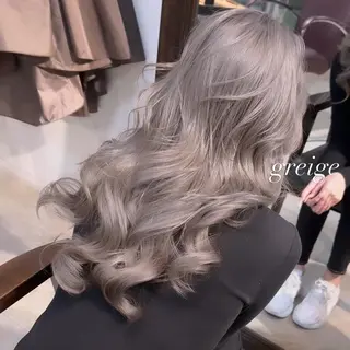 セミロング カラー 💜ハイトーン💛 マジカルかいちゃんのヘアスタイル