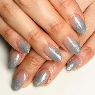 ネイル VOGUE ×SWANのネイルデザイン