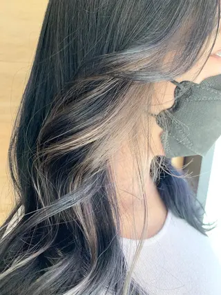 ロング NEWI 京橋 【yoko】のヘアスタイル