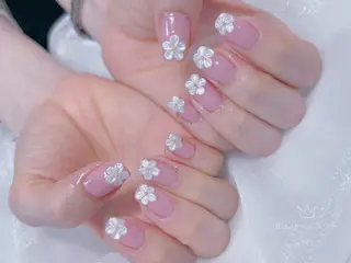 ネイル ネイルサロンエクラ 🫧Shizukaのネイルデザイン