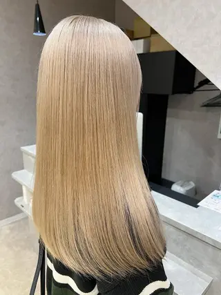 ロング カラー Rio/ヘアセット/ ハイトーンカラーのヘアスタイル