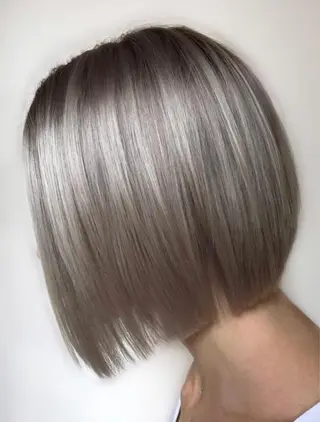 ショート カラー 鈴木 一貴のヘアスタイル