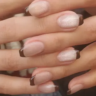 ネイル MOM  原宿店所属・MoM マムネイル原宿のネイルデザイン