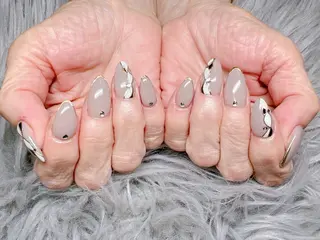 ネイル 個室ネイルサロンDolly  Girl〜ドーリーガール〜所属・DollyGirl KYOKOのネイルデザイン