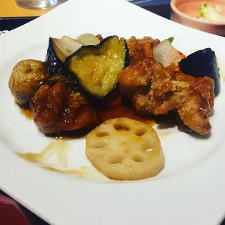 ロング カラー パーマ ヘアアレンジ メンズ キッズ ネイル マツエク・マツパ ‍痩身＆ボディ 結果出し🌟丹野のエステ・リラクイメージ