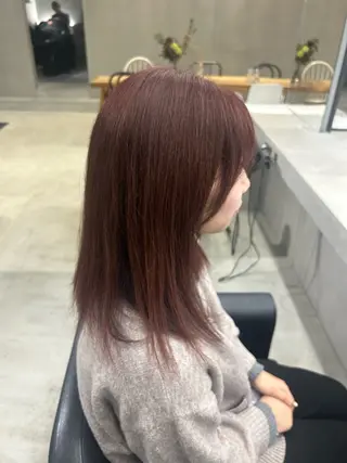 ミディアム カラー Something MOMOKAのヘアスタイル
