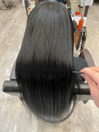 ロング RIKU 髪質改善/縮毛矯正のヘアスタイル