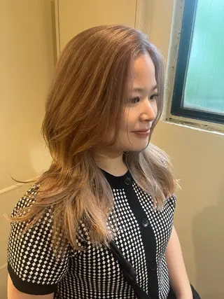 ロング カラー 🦮shiori アイドルオタク🦮のヘアスタイル