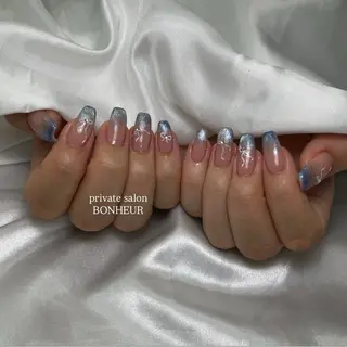 ネイル BONHEUR Annaのネイルデザイン