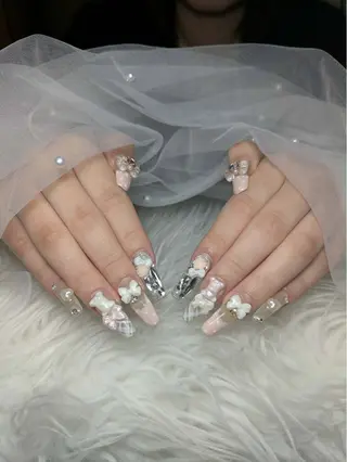 ネイル Queen Nail 柏店　クイーンネイルのネイルデザイン