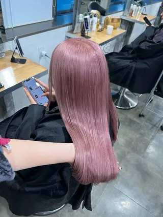 カラー ハイトーンカラー 🦄レイヤーカットのヘアスタイル
