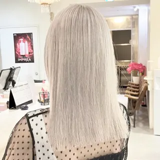 セミロング カラー ✨ブリーチ支持No1 複雑履歴修正/舘岡のヘアスタイル