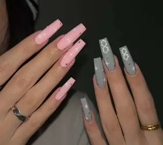 ネイル Oomiya 服部のネイルデザイン