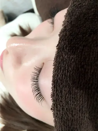 マツエク・マツパ due hair 京都駅前店 MILBON オージュア認定サロン【デューヘアー】所属・ハイトーンブリーチ 土坂　由志【京都】のヘアスタイル