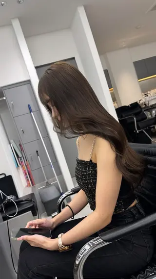 ロング カラー LIT.所属・レイヤーカット🎀 モデル施術◎吉村麻佳のヘアスタイル