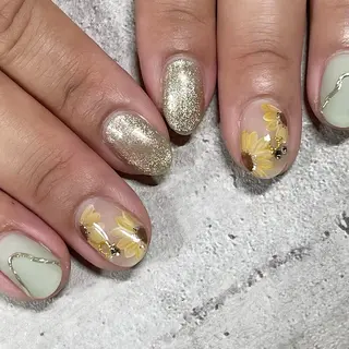 ネイル 東 千夏のネイルデザイン